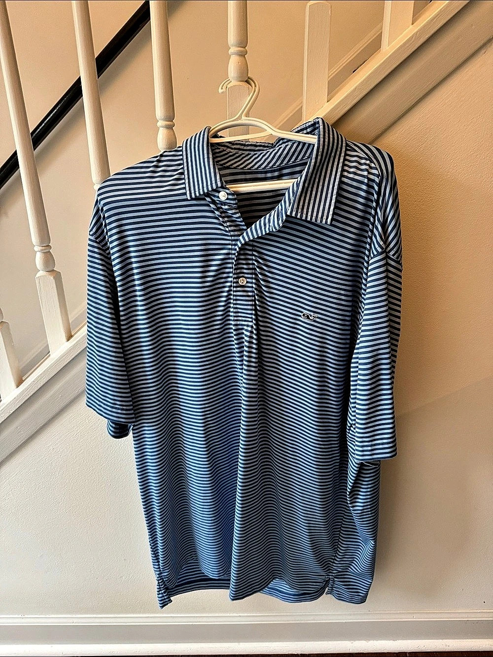 Vineyard Vines Men's Striped Polo in Blue & White Size XL